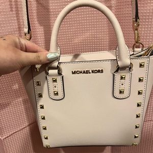 MICHAEL KORS BABY PINK CROSSBODY/HANDBAG